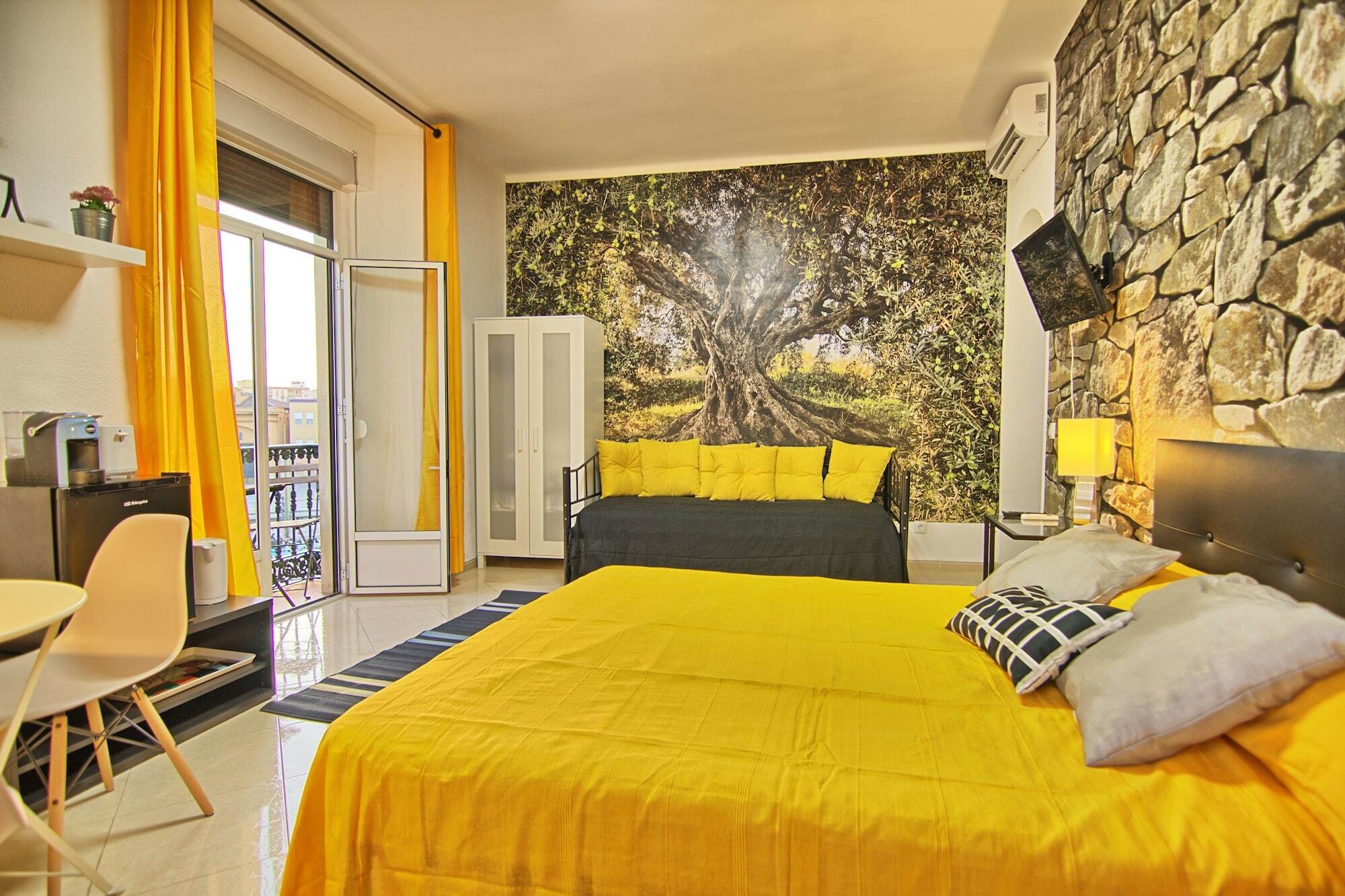 Arriola Rooms Малага Экстерьер фото